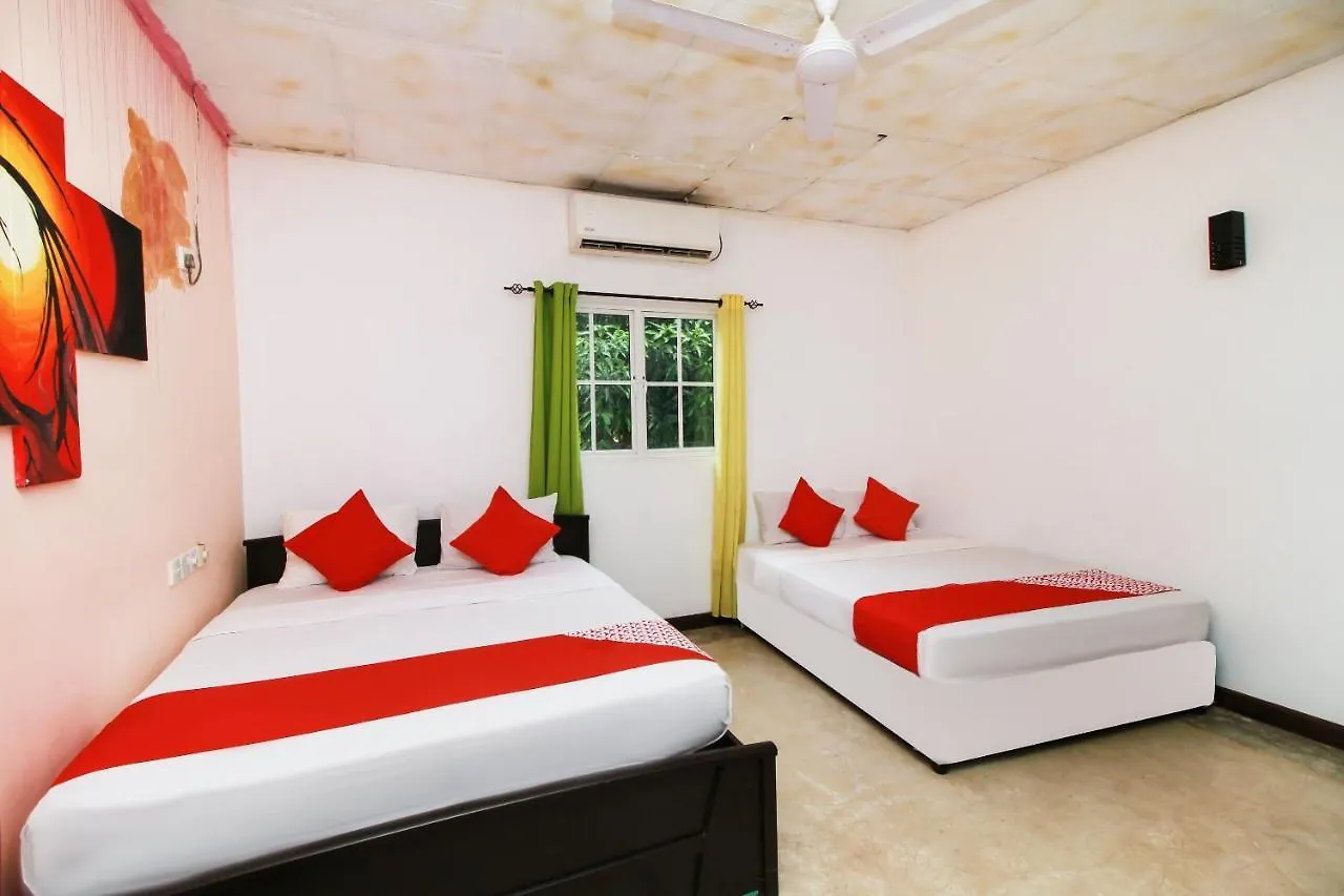 Dhanamuthu Hotel And Banquets 니곰보
