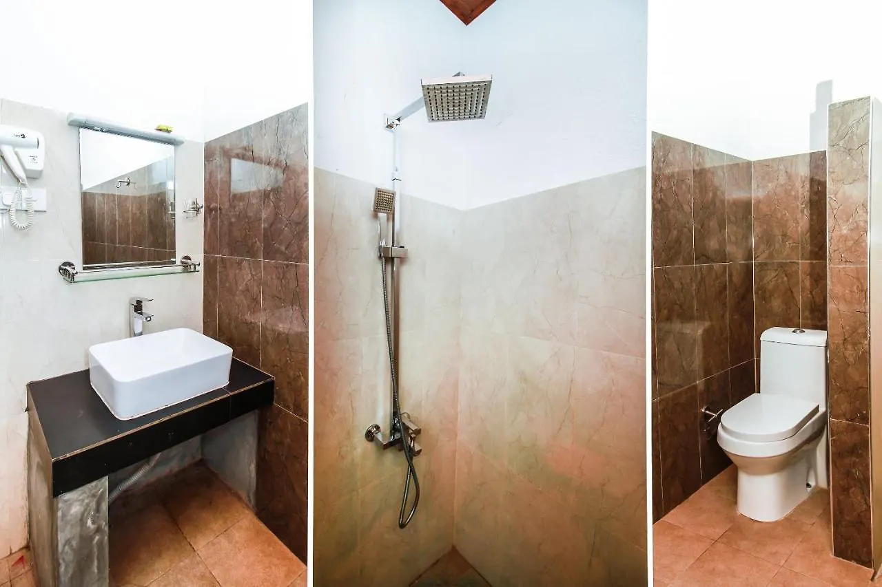 ***  Dhanamuthu Hotel And Banquets Negombo Sri Lanka