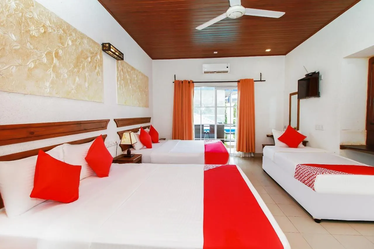 Dhanamuthu Hotel And Banquets Negombo Sri Lanka